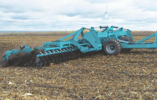 Лущильник дисковый легкий полуприцепной складной МЛ-10000ПС М "Вектор" прутково-планчатый каток